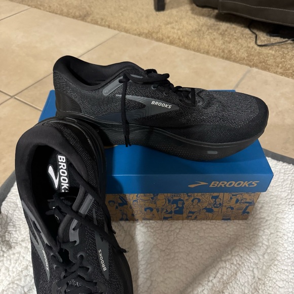 Brooks Other - Brooks Running Shoes - Size 11